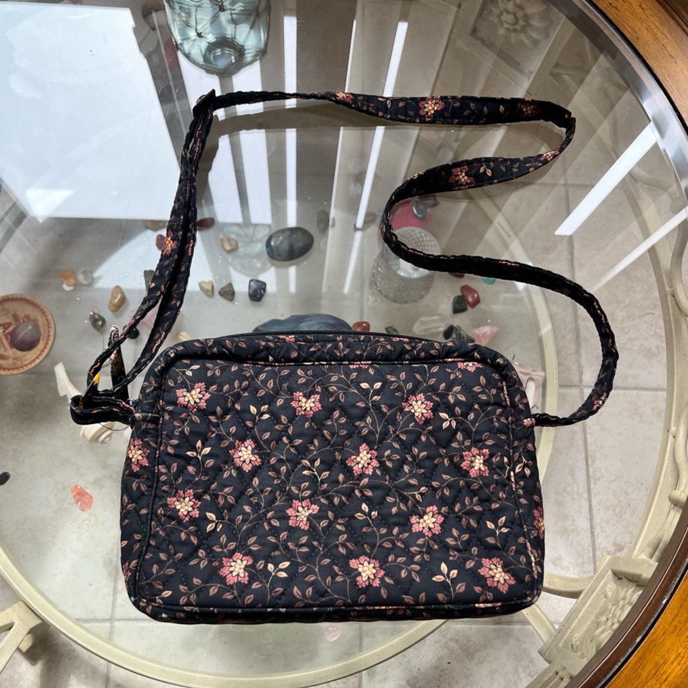 VINTAGE ❤️VERA BRADLEY❤️ Cross Body Bag Black/Red - Picture 8 of 10
